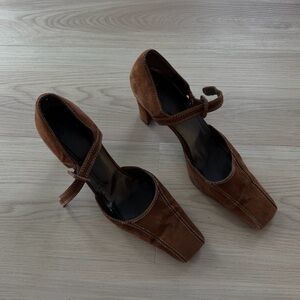 Vintage Stuart Weitzman brown suede heels